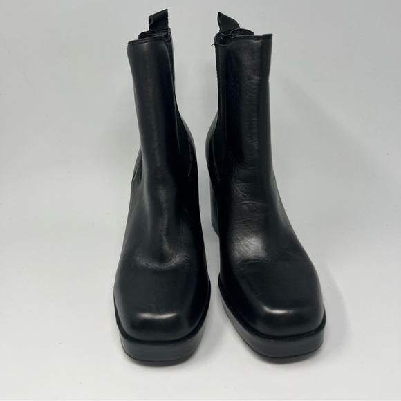 Steve Madden Expect Boot - Picture 4 of 8